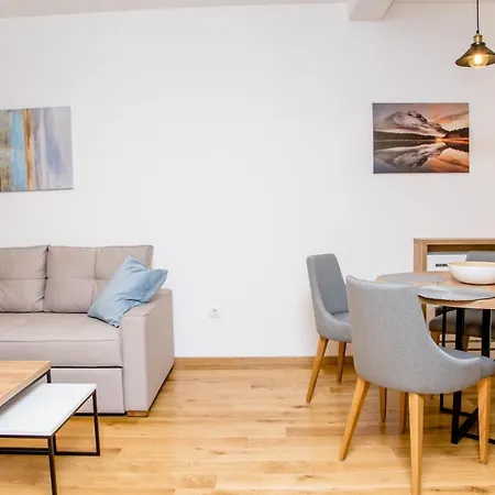 Apartament Teodor *